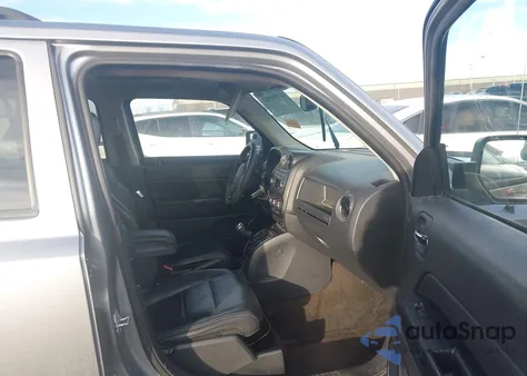 2015 Jeep Patriot High Altitude Edition z USA, uszkodzony, nr VIN 1C4NJRFB3FD348067